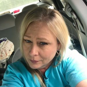 Meet your Posher, Candi